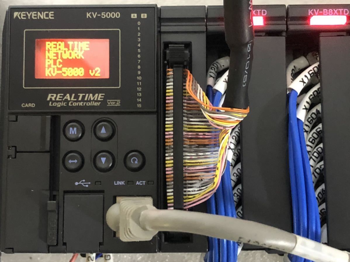 KEYENCE PLC KV-5000 入出力 KV-B8XTD×2台 タッチパネル KEYENCE PLC KV-5000 入出力 KV-B8XTD×2台 タッチパネル