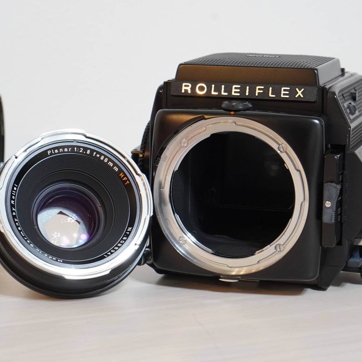 希少 Rolleiflex SL66SE Planar 80/2.8 HFT付 ローライ ローライ 希少 Rolleiflex SL66SE Planar 80/2.8 HFT付 ローライ ローライ