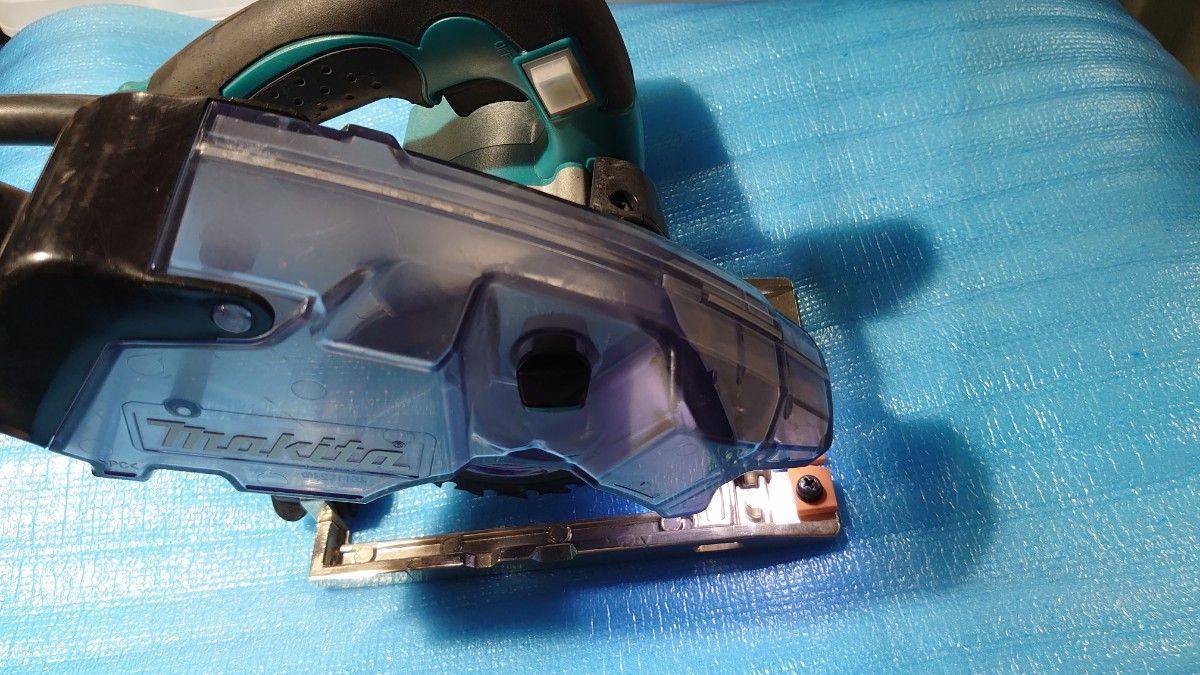 PayPayフリマ|マキタ 100mm防塵マルノコ KS4100F