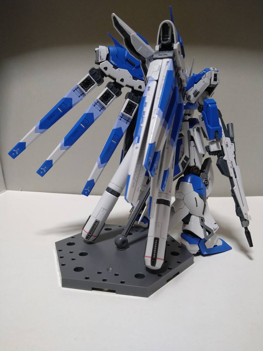 ★RG1/144Hiνガンダム　【素組スミ入れ完成品】_画像2