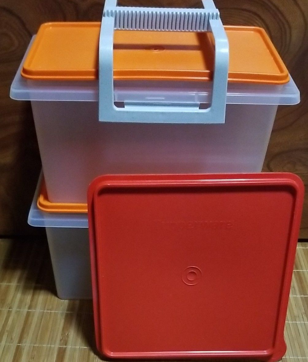 タッパーウェア 5キロキーパー ハンドル2本付 Tupperware タッパーウェア 5キロキーパー2個とハンドル1個