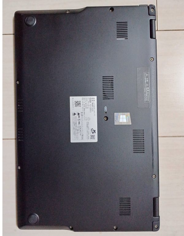 FUJITSU FMV LIFEBOOK WU2/F3(Win11Pro)　FMVMF3U28 Core i7 16GBメモリ 512GB SSD Office Home and Business 2021_画像2