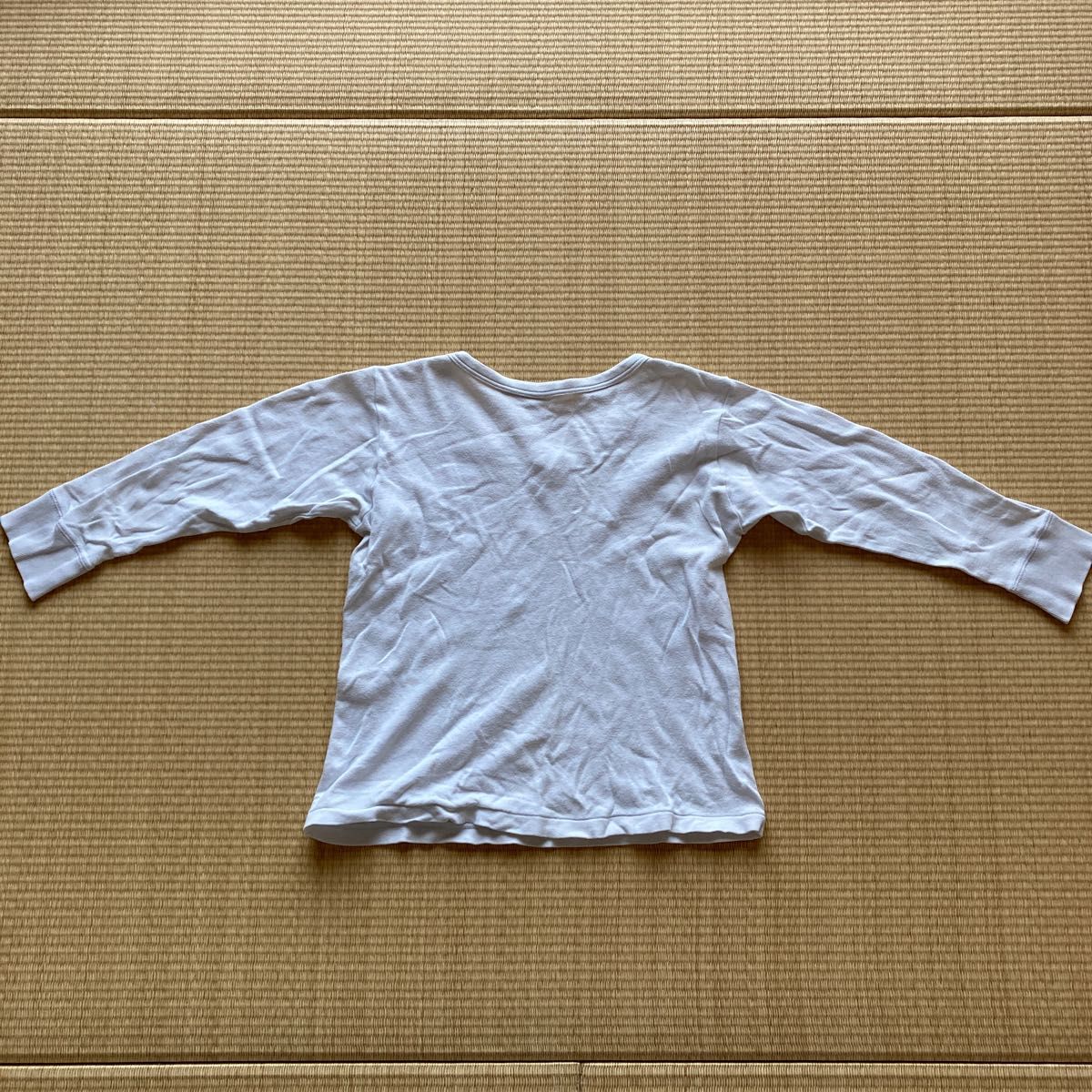 キッズ女児用長袖Tシャツ二枚組。130サイズ、胸囲61〜67cm。身丈約40cm。サイズアウト品です。使用感あります。シワあります