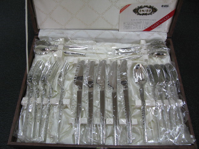 LUCKY WOOD/ Lucky wood *20pcs. dinner set (5 customer for )*18-12 stainless steel * unused storage goods 