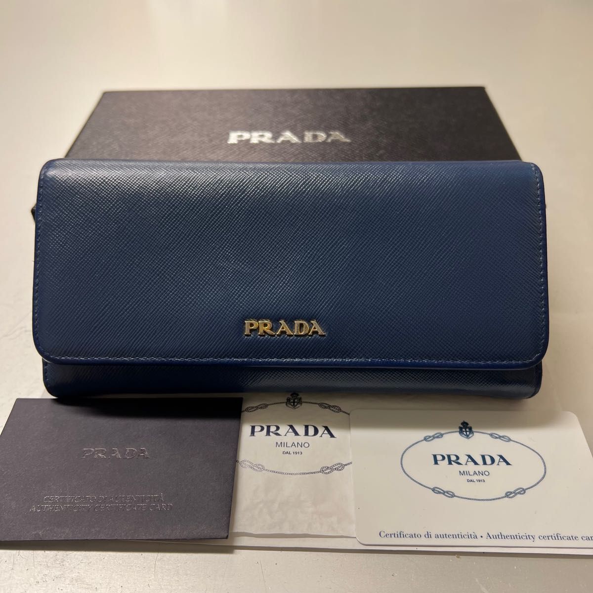 新品同様! プラダ PRADA 財布 長財布 サフィアーノ バイカラー