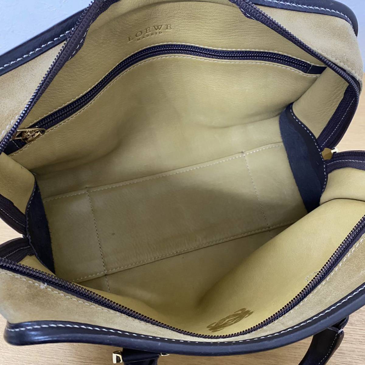 LOEWE ロエベ アマソナ レザー アナグラム ベージュ ハンドバッグ ...