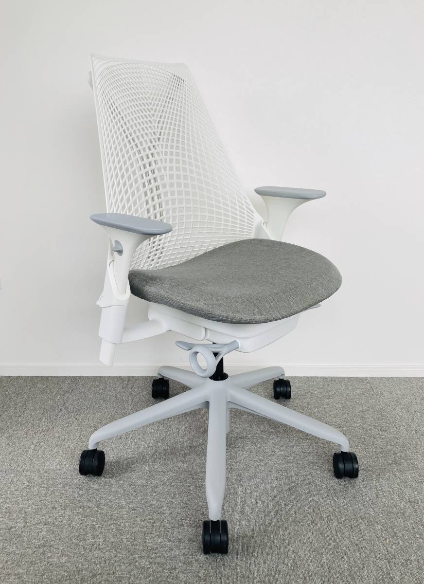 完動美品　Herman Miller SAYL Chair(セイルチェア)シリーズ AS1YA23HA-1110 ホワイト／グレー