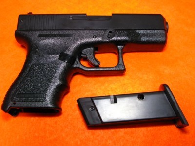 即♪≫ GLK33 スライドストップ可動タイプ GLOCK HOP UPエアガン (10歳以上) クラウンモデル♪_画像3