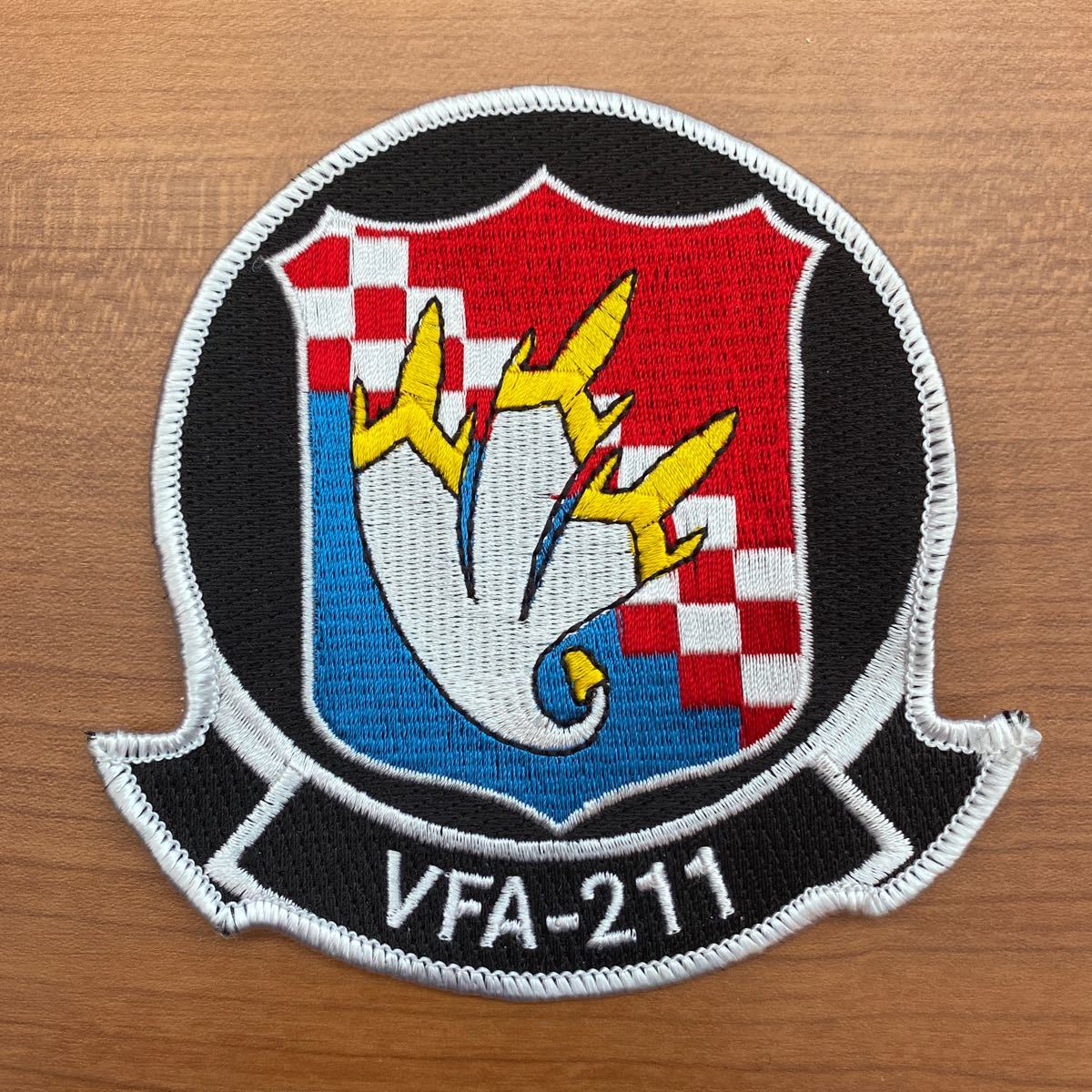 アメリカ海軍 VFA-211 Checkmates F-18 ワッペン パッチ 戦闘機 フライトジャケット US NAVY スーパーホーネットの画像1