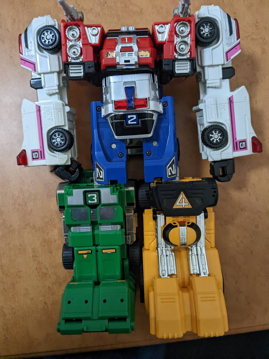 おトク】 激走戦隊カーレンジャー RVロボ VRVロボ セット