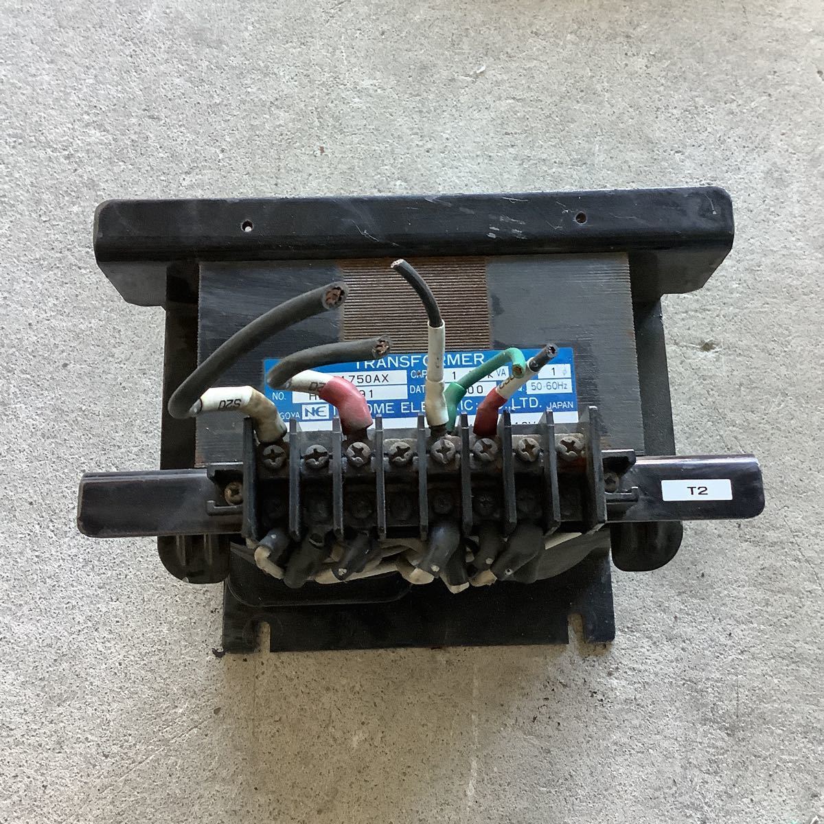 商品No405 トランス NESB 1750AX 中古品 通電確認済みです 商品No405 トランス NESB 1750AX 中古品 通電確認済みです