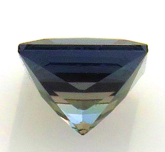 3745[ on class goods ] alexandrite loose 0.73ct a little over discoloration blue green - red purple sharp . cut Brazil production :.. mineral exhibition pavilion [ free shipping ]