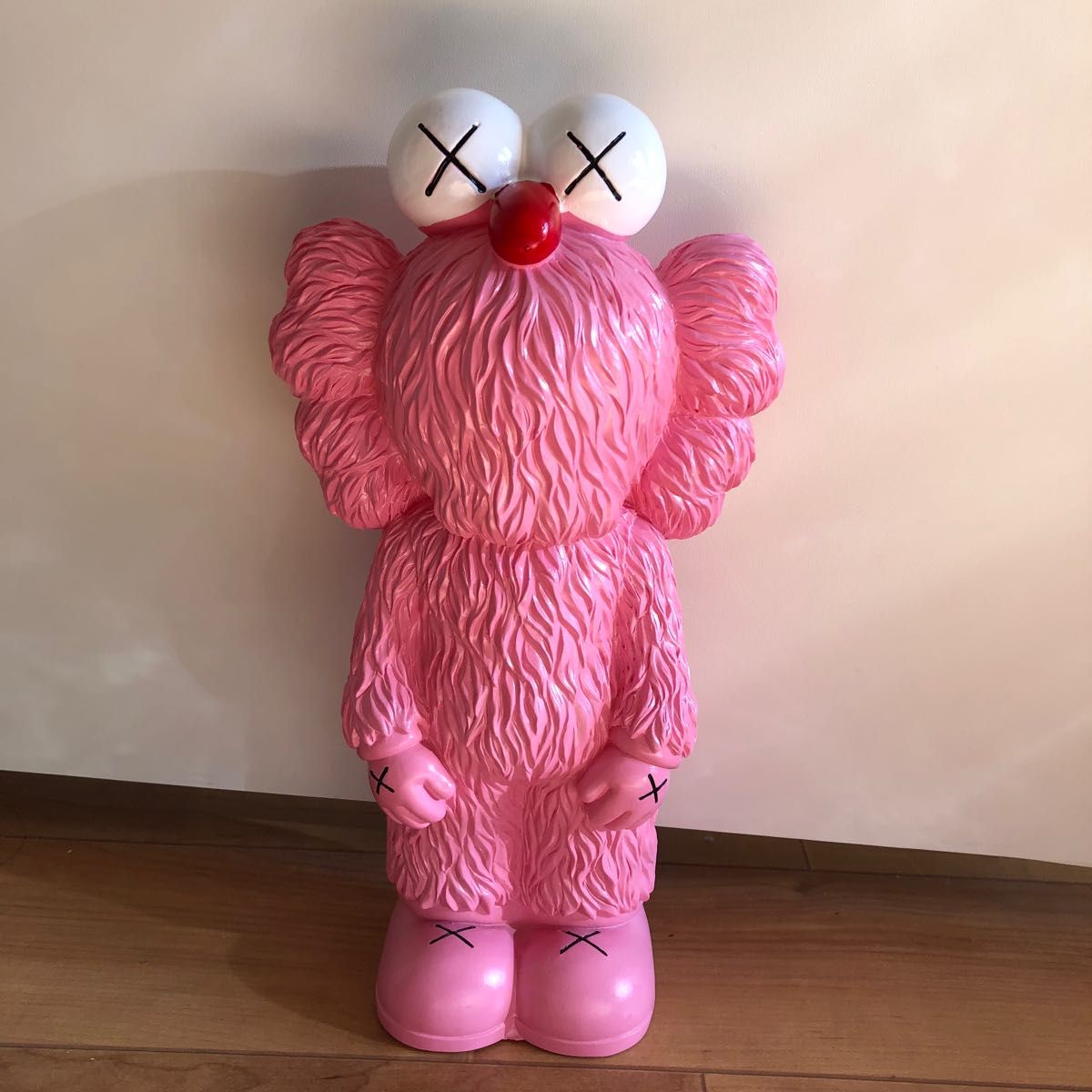 kaws エルモ フィギュア　貯金箱　新品未使用