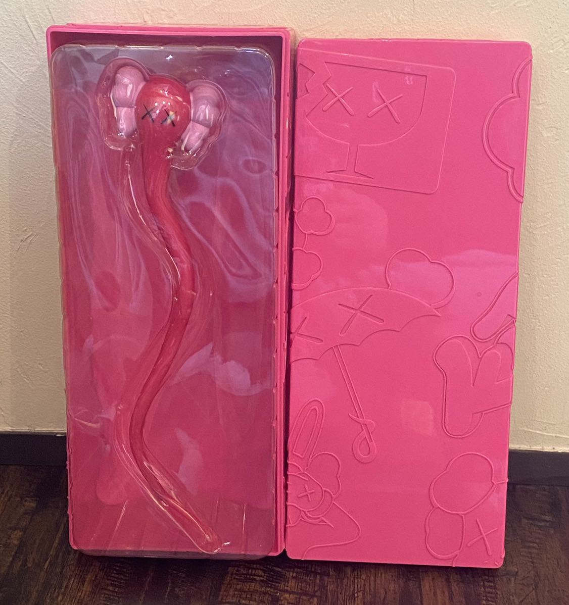 新品 未開封品 kaws BENDY ブルー HECTIC販売カラー ベンディー ピンク
