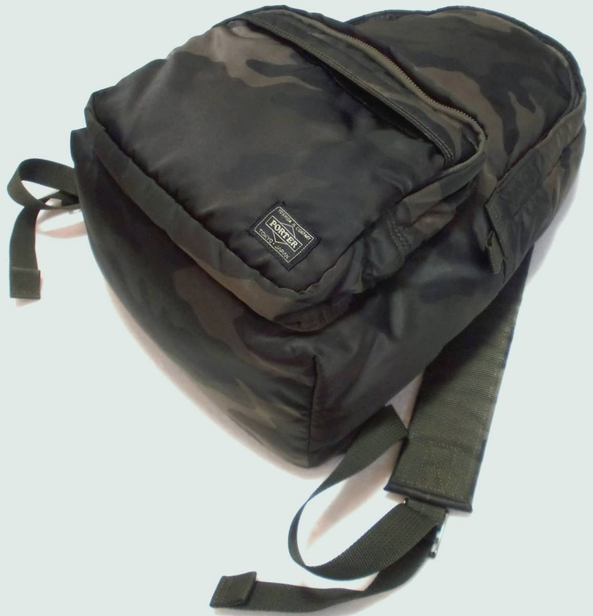 セール 登場から人気沸騰 バックパック 【極美品】PORTER TANKER TNKER