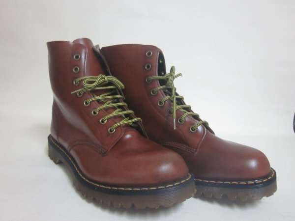 全てのアイテム 新品 Dr. MARTENS 8ホール レースアップブーツ