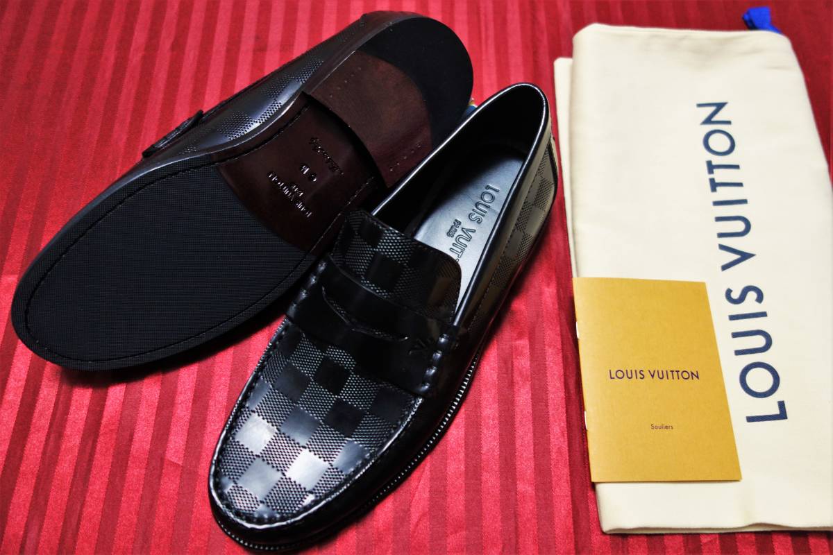 定価14万円 未使用品 ルイヴィトン LVロゴ×ダミエレザーコイン