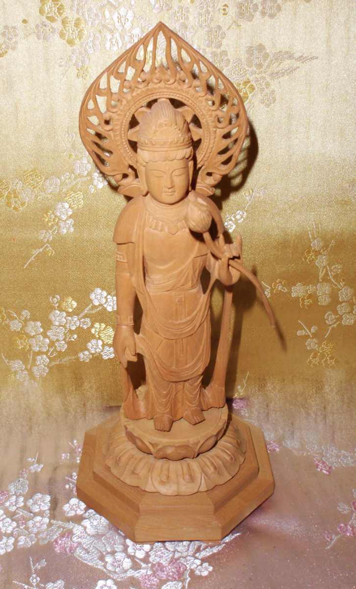 信頼のヤフオク!実績22年】☆柘植材 八角台座 聖観音菩薩 4.0寸 ...