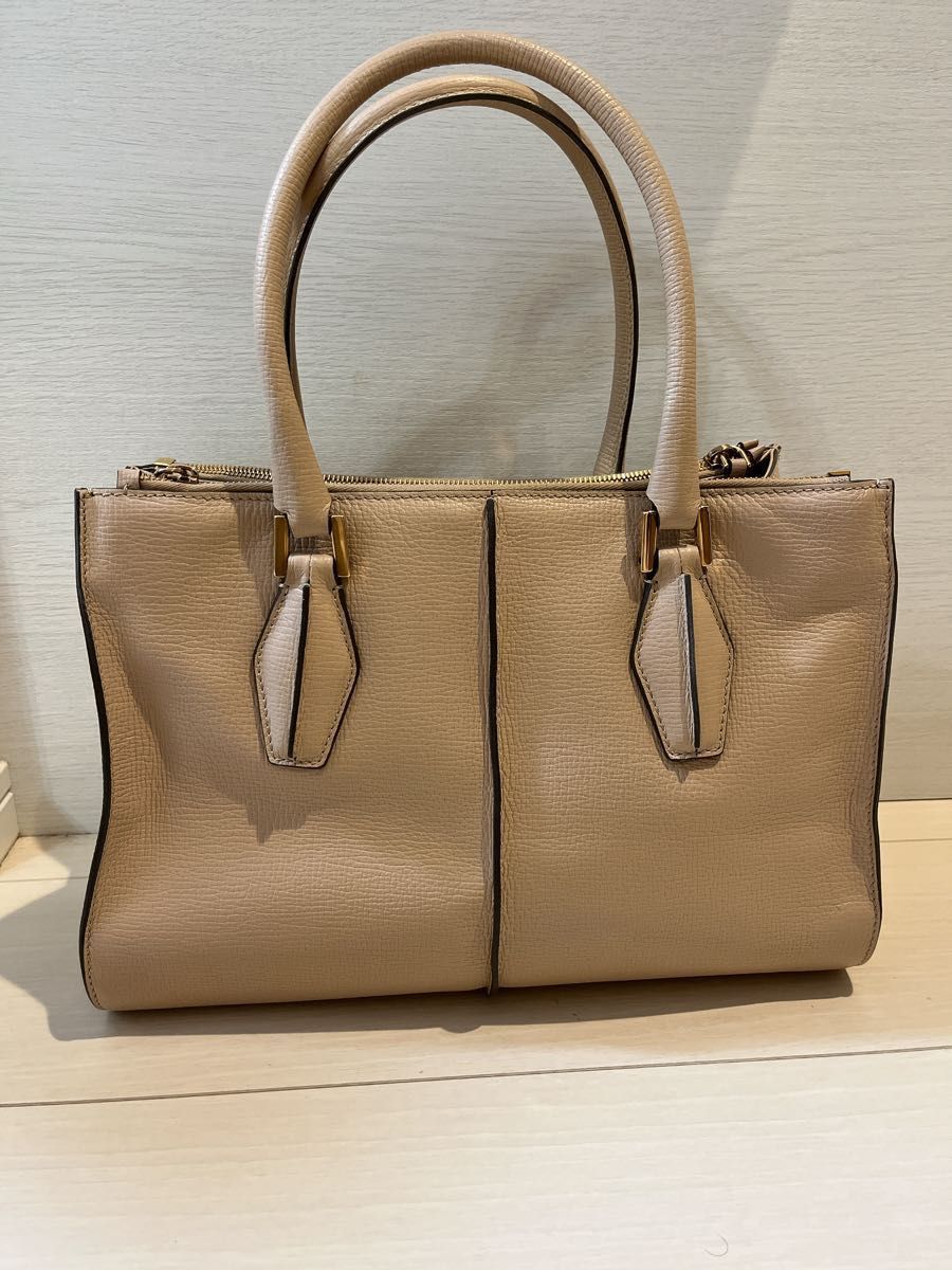 TOD’S　トッズ　トートバッグ　Dバッグ　レザー　ピンクベージュ