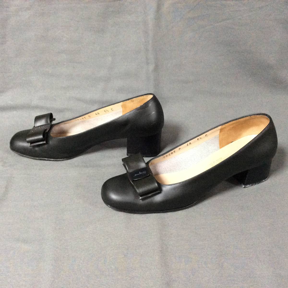 Φ 12/7 222609 Salvadore Ferragamo フェラガモ ヴァラ レディース パンプス 靴 マットブラック 黒