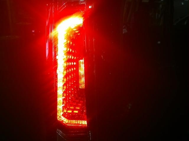 タンク DBA-M900A M900S M900A M910M910 左 テールランプ テールライト カスタムG 1KR-FE XE2 R1年 LED 81560-B1350_画像4