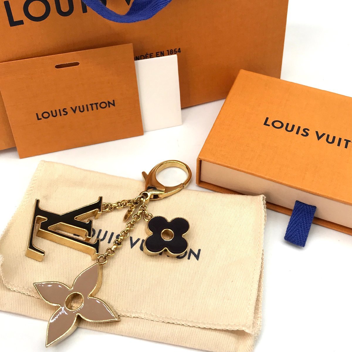 LOUIS VUITTON Louis Vuitton key holder charm bag charm *f rule du monogram metal super-beauty goods M6004