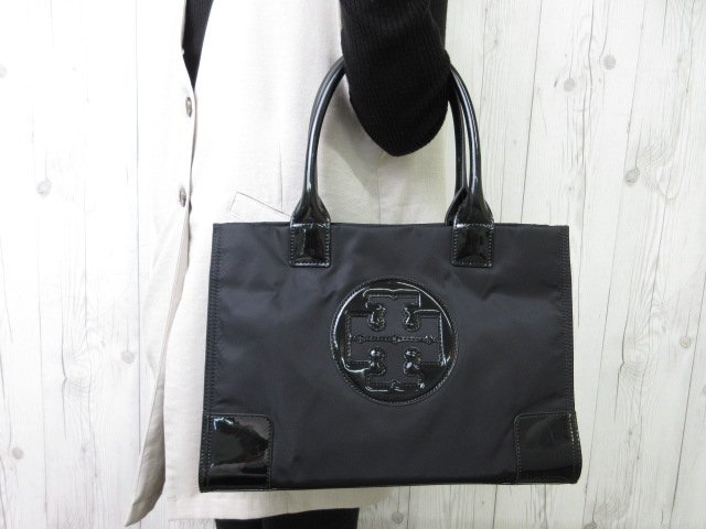 2022A/W新作送料無料 TORY BURCH トリーバーチ トートバッグ 黒