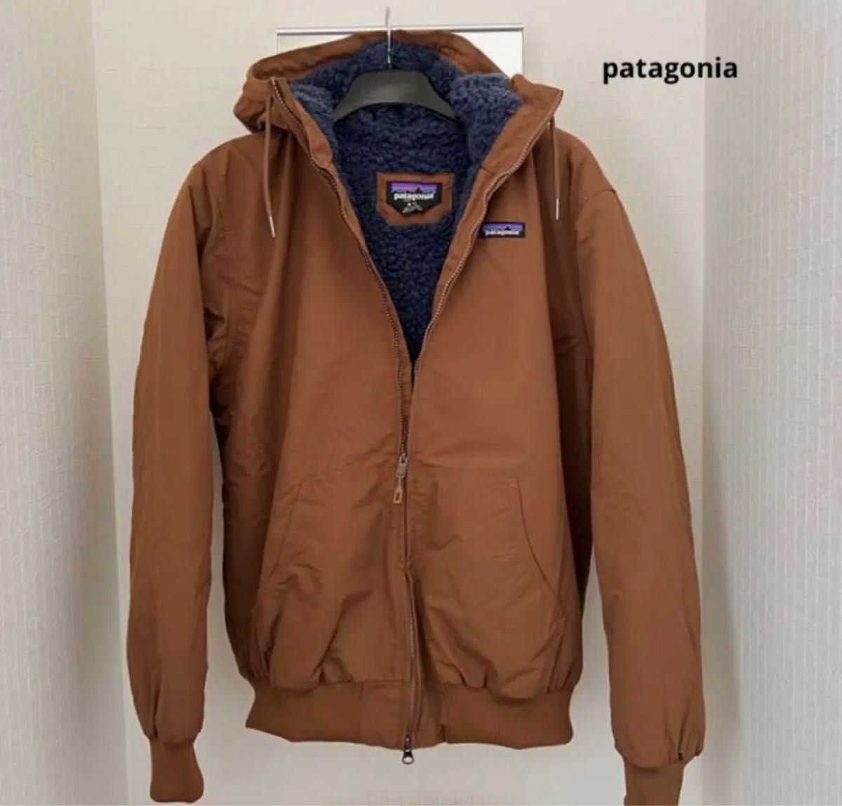 半額品 patagonia ラインド patagonia イスマス フーディ【未使用