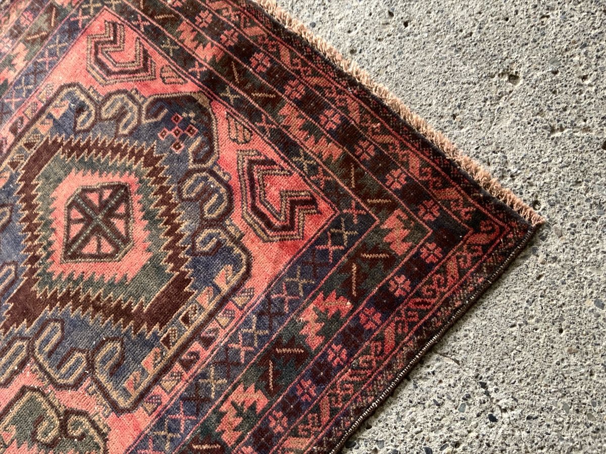 最新作の 【新品未使用】アフガニスタン産 バルーチ絨毯 ペルシャ