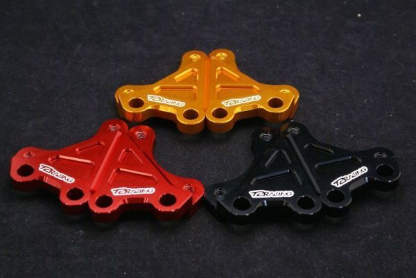 １円売切！フロントキャリパーサポート[ ブラック / レッド / ゴールド ]【 MC21 / MC28 】40mm ブレンボ等 NSR250R T2racing_MC28