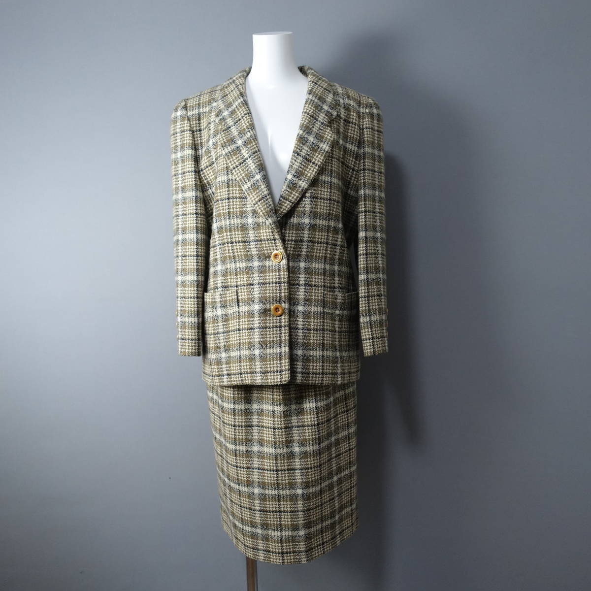  beautiful goods *Leilian/ Leilian /9/ France made / wool 100%( alpaca 40%) setup / Brown × ivory / suit / jacket / skirt 