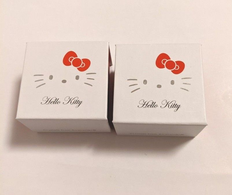 未使用 非売品 レア パーツクラブ ハローキティ スワロフスキー ビー