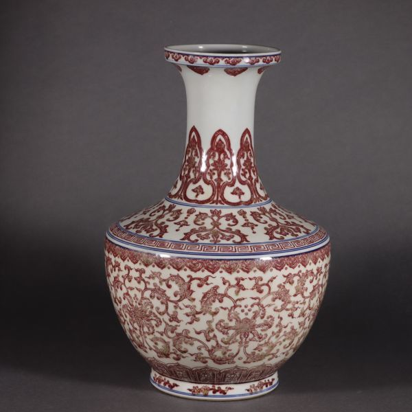 中国陶瓷◆「 清◆ 乾隆年製 釉裡紅纏枝蓮紋尊◆ 箱付 」 高さ約：37CM 幅さ約：28CM