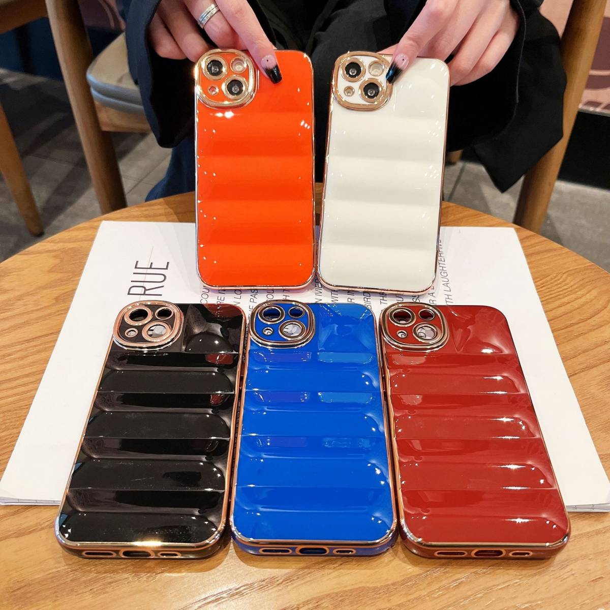 《 送料無料 》 iphone13 ケース ブラック TPU 新品 未使用 ダウン スマホケース 撥水 耐衝撃 韓国 カジュアル ファッション 【PN9138N】