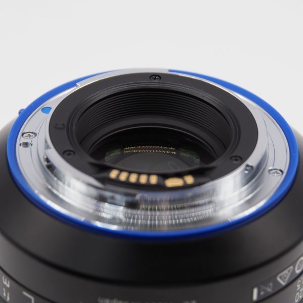 □ほぼ新品□ Carl Zeiss 単焦点レンズ Milvus 1.4/35 ZE ブラック