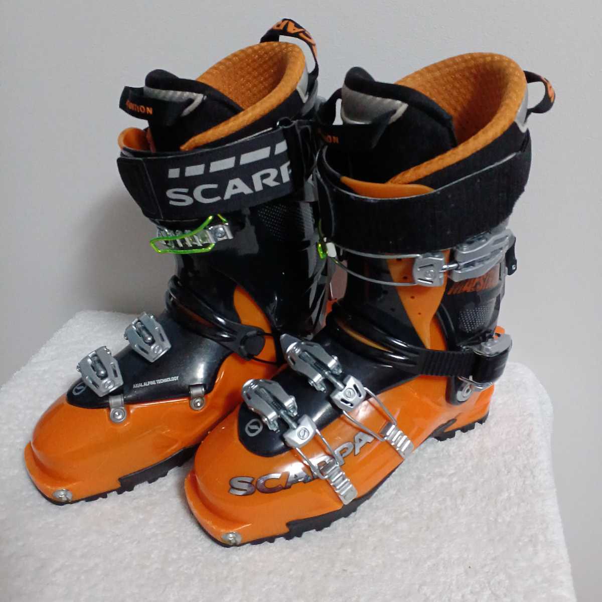 SCARPA(スカルパ)スキーブーツ マエストラーレ 25.5cm WALKモード