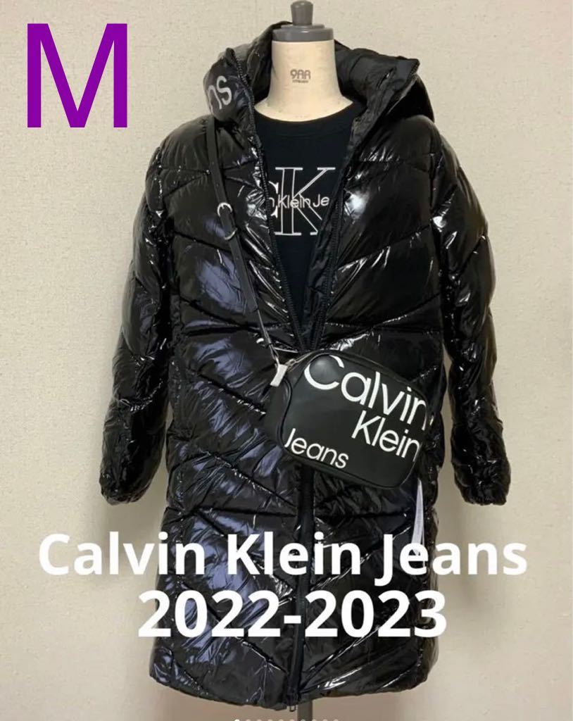 今どき感が際立つ ウインタージャケット 洗練されたデザイン　Calvin Klein Jeans　M