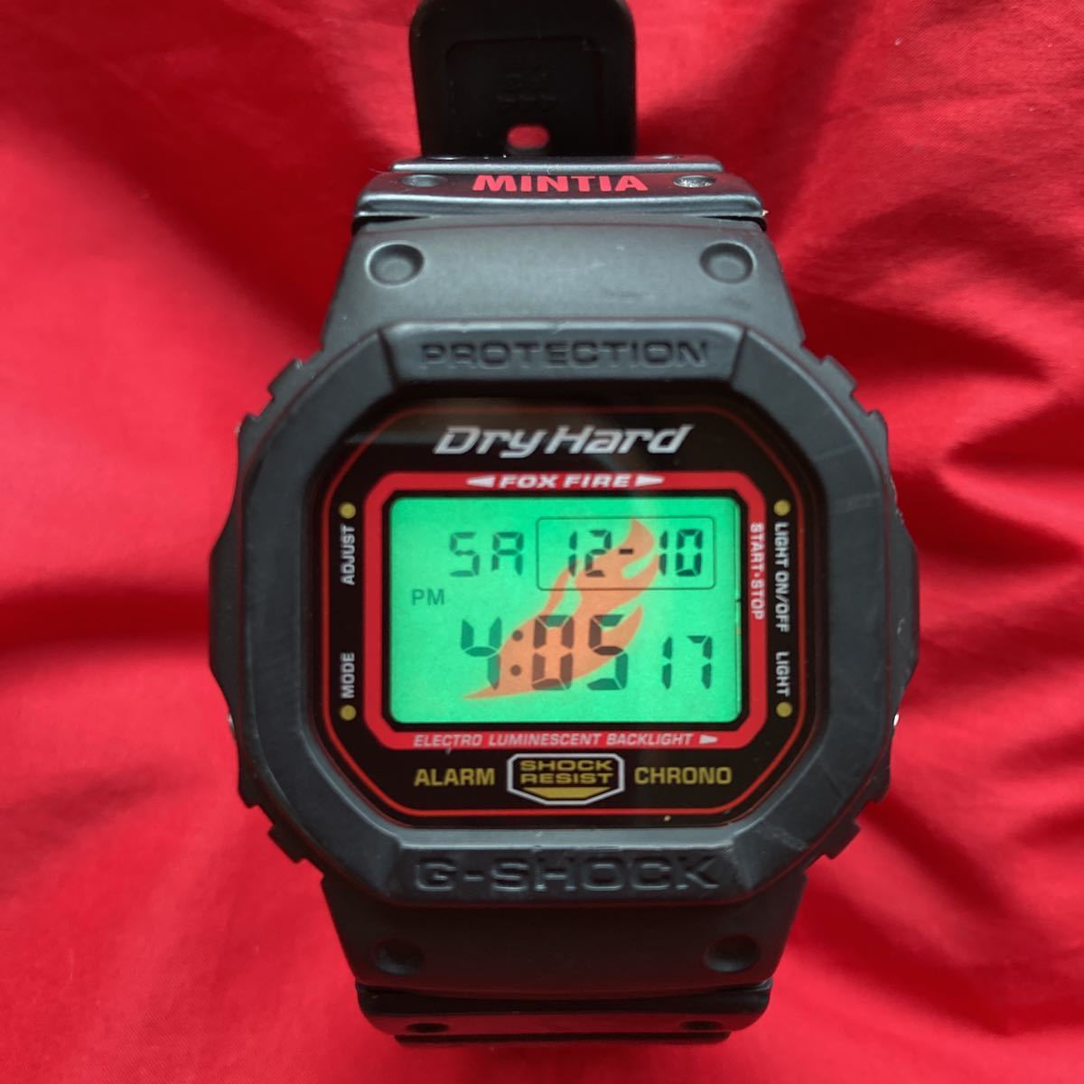 超歓迎 ミンティア 即決有非売品 G-SHOCK カシオ腕時計 黒色 G-SHOCK