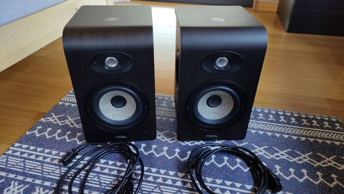 海外輸入】 Focal 50ペア shape 50 美品)Focal shape モニター