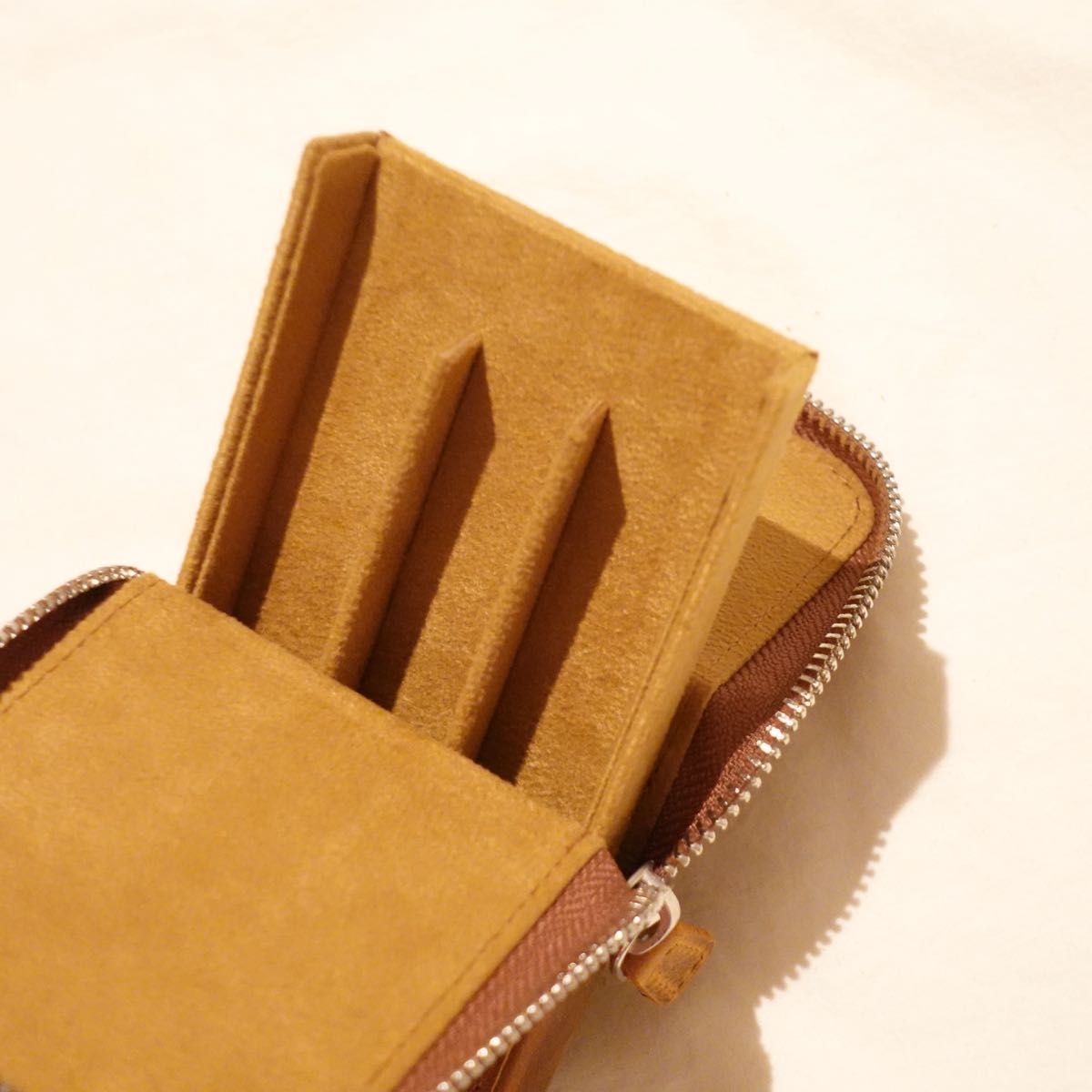 Galen Leather ガレンレザー 3本挿し ジップ式ハードペンケース Galen Leather ガレンレザー 3本挿し ジップ式ハードペンケース