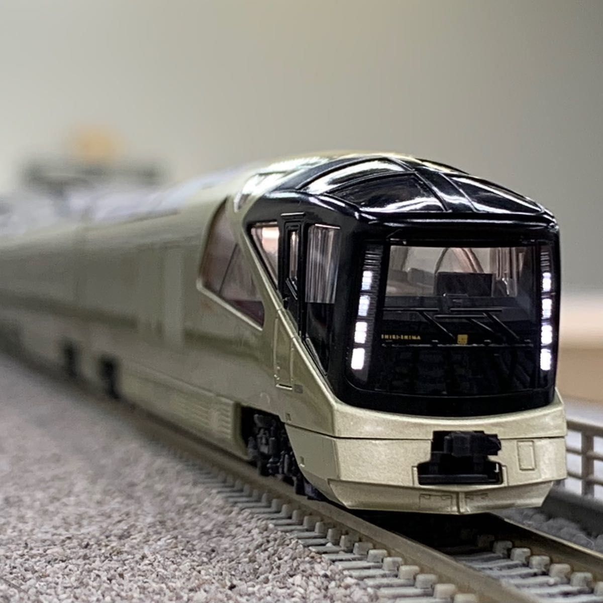 TOMIX 97901 JR東日本 E001形 「TRAIN SUITE 四季島」 10両 TOMIX 97901 JR東日本 E001形 「TRAIN SUITE 四季島」 10両