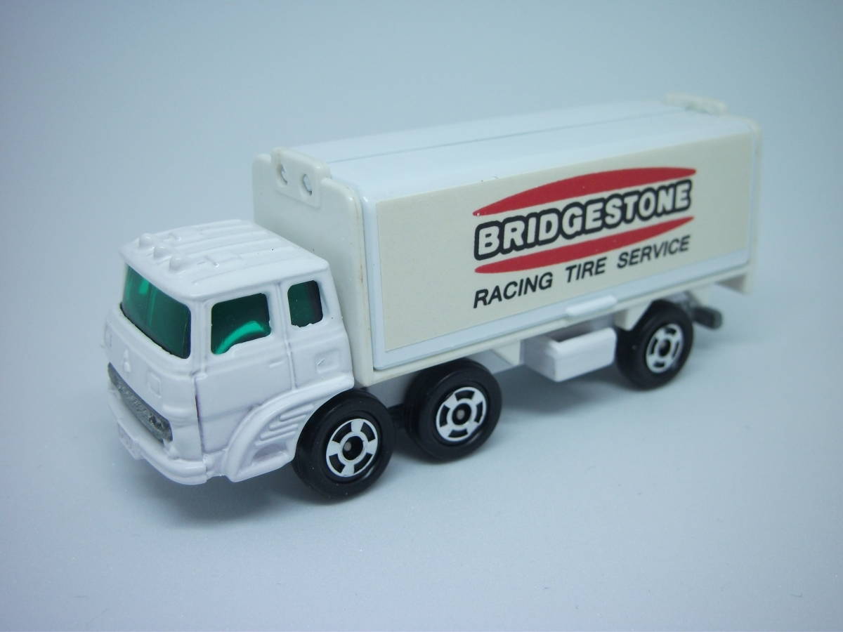 ふそう トミカ ふそうウイングルーフトラック TOMICA ブリヂストン
