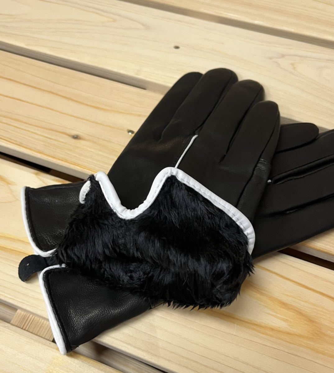 * new goods * leather gloves lady's leather glove ram leather gloves reverse side nappy warm! original leather belt attaching! standard black * black 