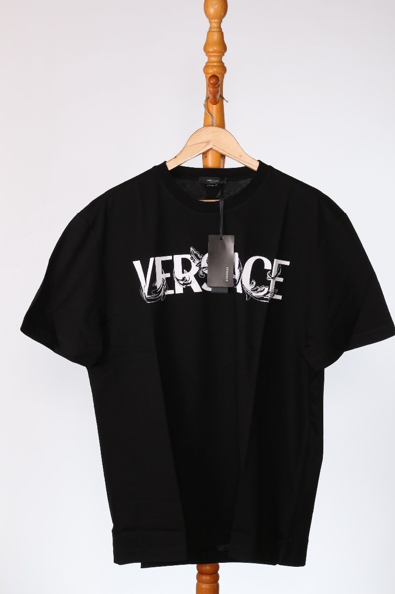 新品 ヴェルサーチ バロッコ シルエット ロゴ Tシャツ ブラック サイズM VERSACE CON LOGO BAROCCO SILHOUETTE 1006974 1A04949 1B000 BK