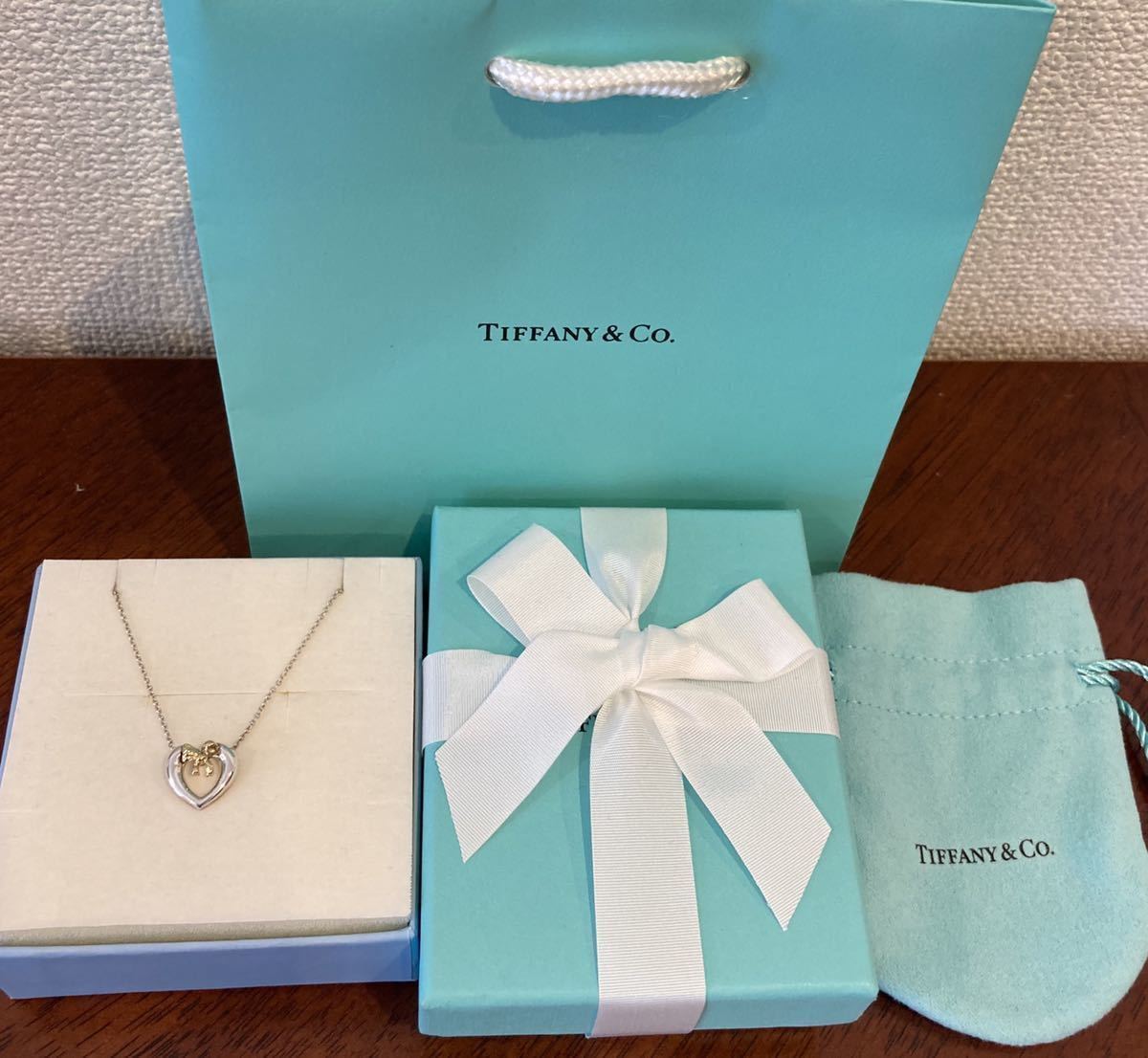 新品 未使用 正規品 ティファニー tiffany&co ネックレス オープンハート リボン k18 シルバー ケース 巾着 紙袋リボン 箱 ハート_画像2