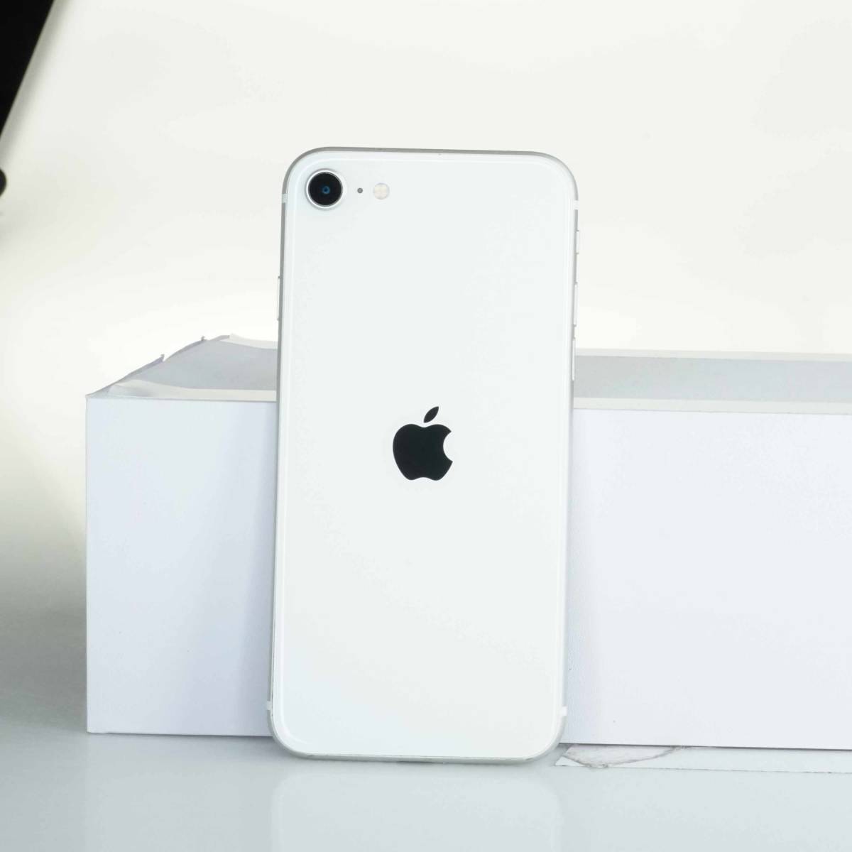 訳あり】 iPhone SE 第2世代 白 64GB www.hotelvillaespanola.com