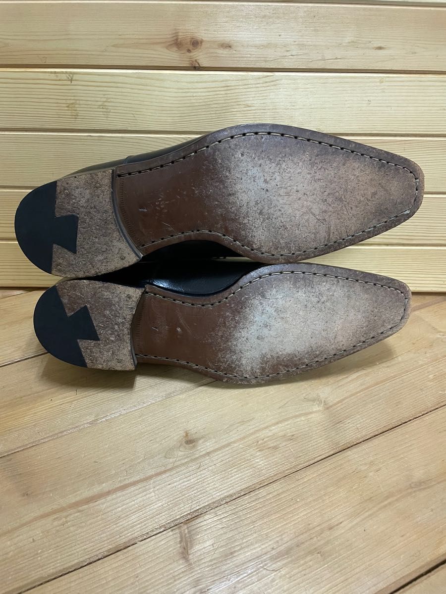 Trading Post（トレーディングポスト）のストレートチップになります。