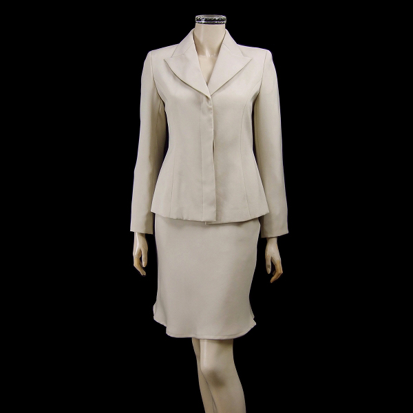  beautiful goods * comfort time *Comfort Time* on goods beige group * spring ~ autumn direction *.. skirt suit * setup * go in . type also *9 number (M size.38)