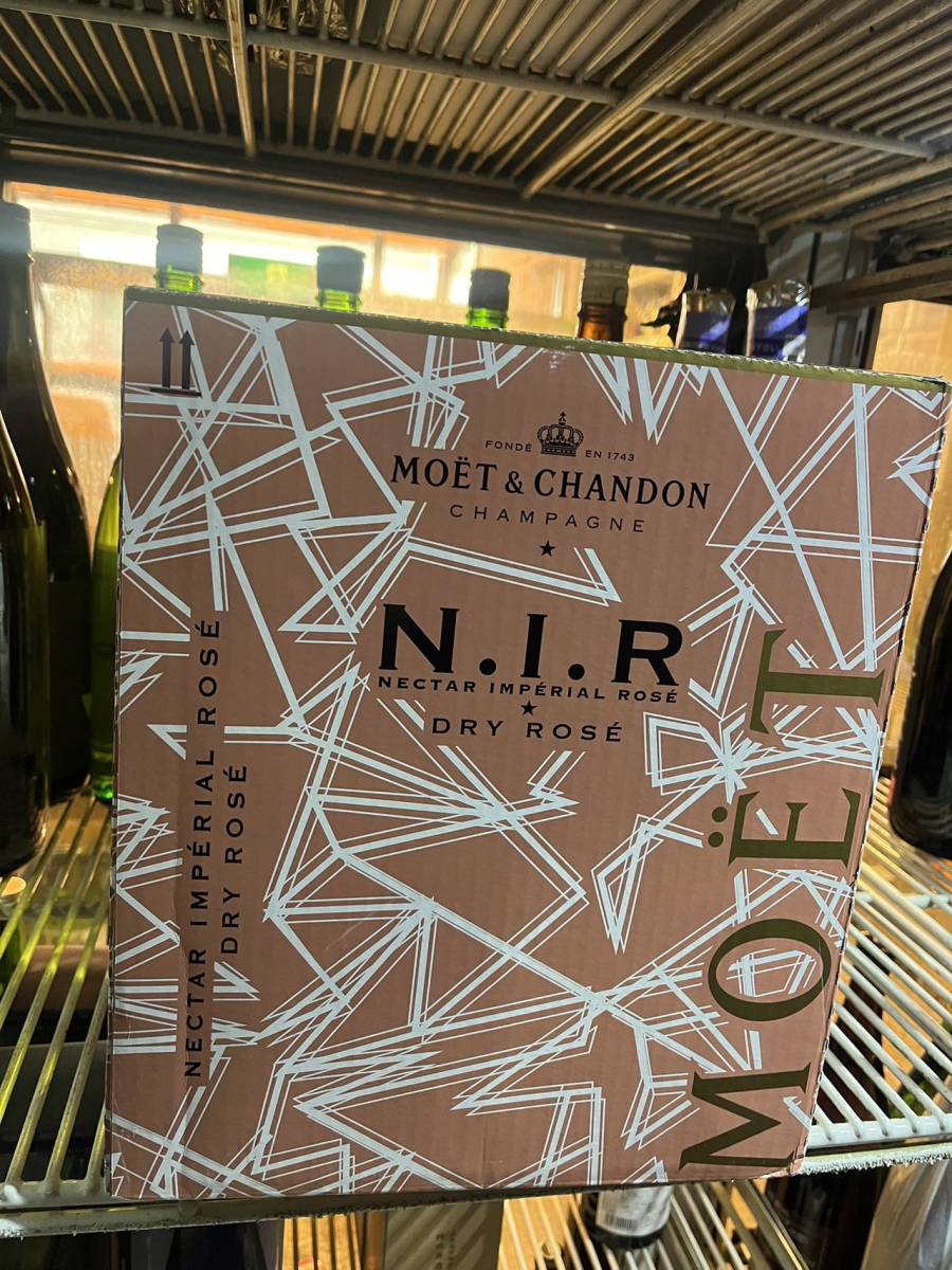 MOET & CHANDON N.I.R DRY ROSE SEC モエ エ シャンドン MOET & CHANDON N.I.R DRY ROSE SEC モエ エ シャンドン