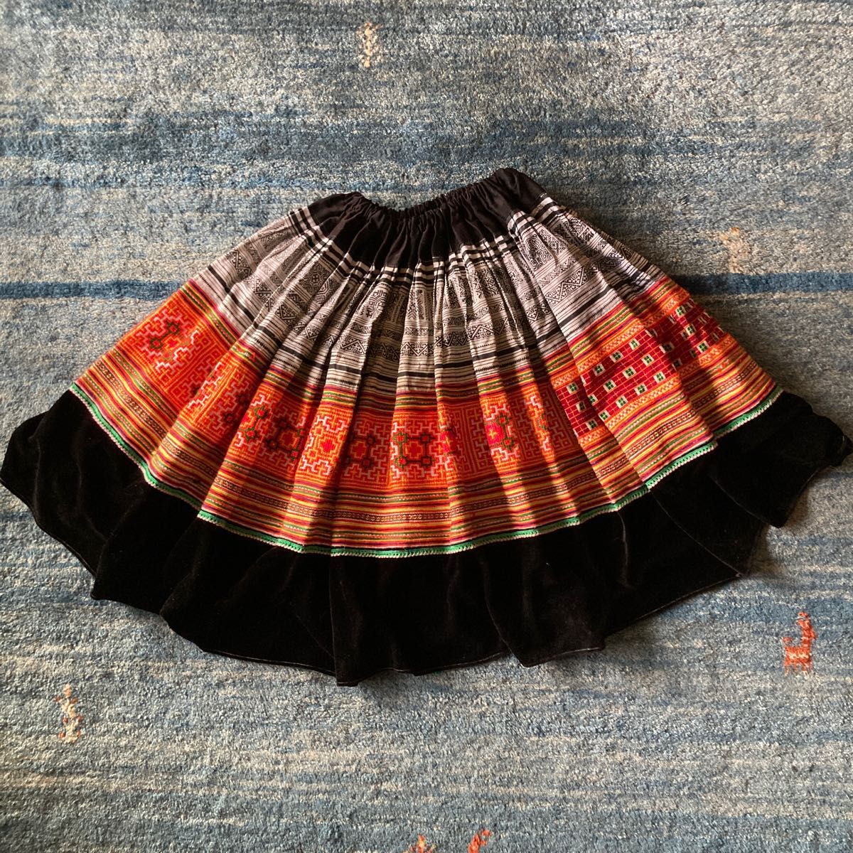 古布モン族刺繍リメイク エスニック サーキューラースカート ハンドメイド ベトナム製 秋冬 M/L size